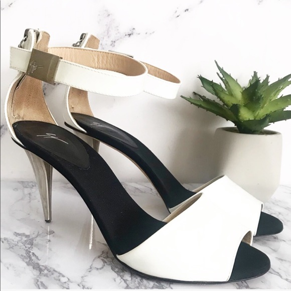 Giuseppe Zanotti Shoes - Giuseppe Zanotti | White Patent Leather Cone Heel